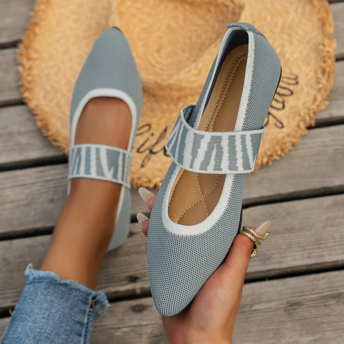 Knitted Color-block Women's Flat Shoes Casual striped straps Pointed Toe Loafers.