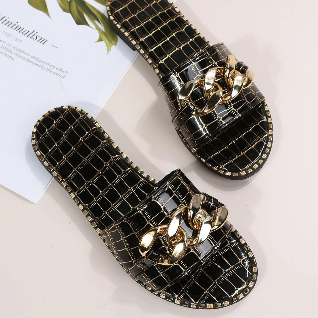 Women Fashion Sexy Chain Solid Colour Sandals New Roman Style Flats .