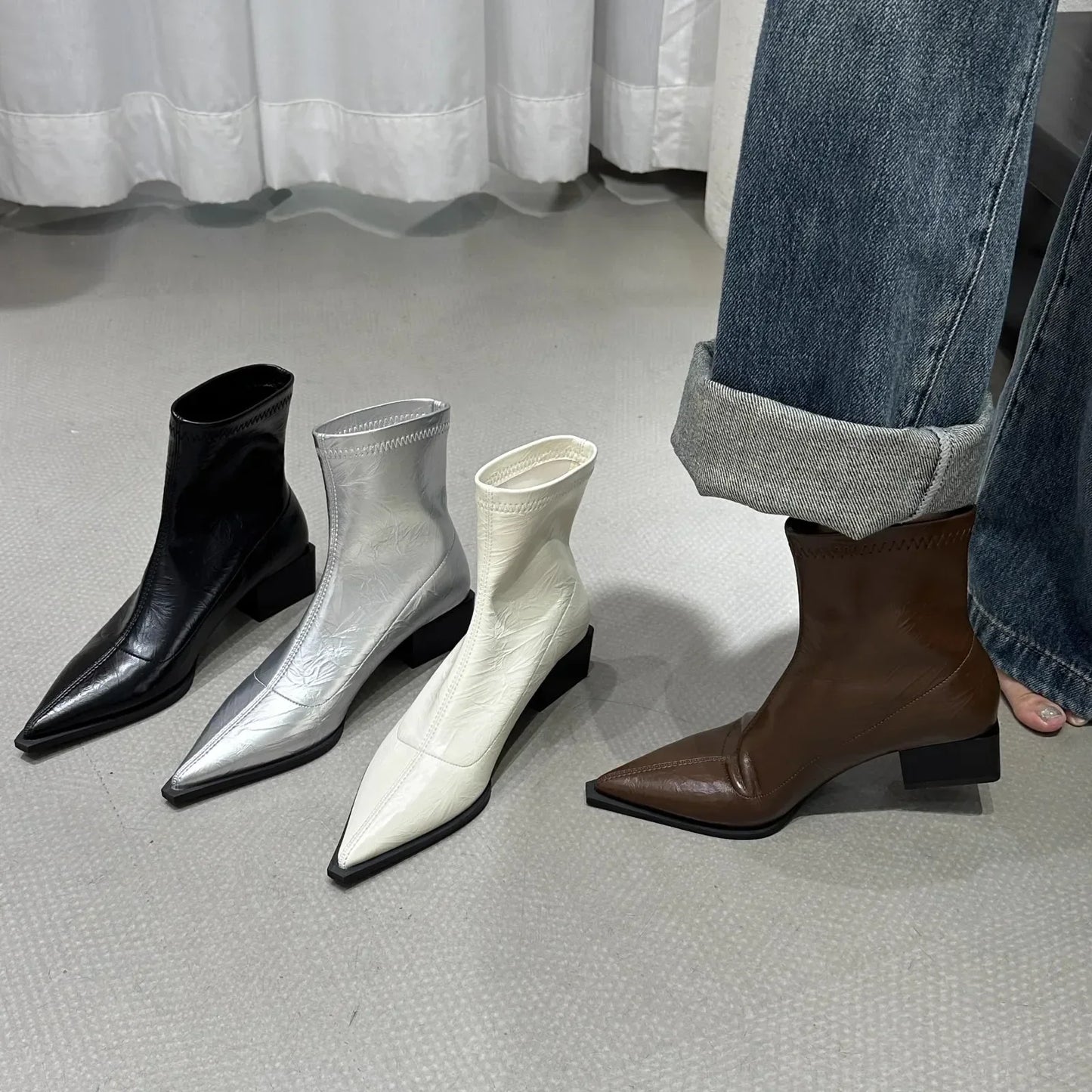 Autumn Women Ankle Boot Pointed Toe Square Low Heel Casual Footwear.