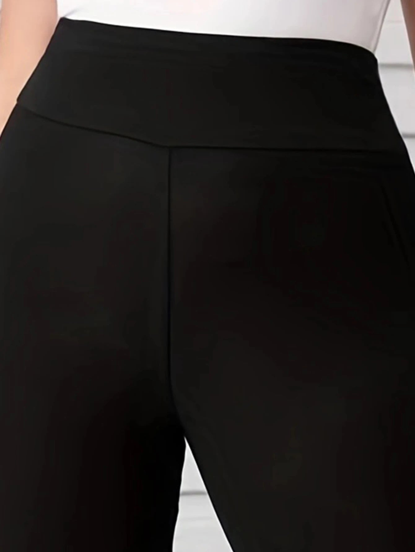 Black Plus-size High Waist stretch Leggings.