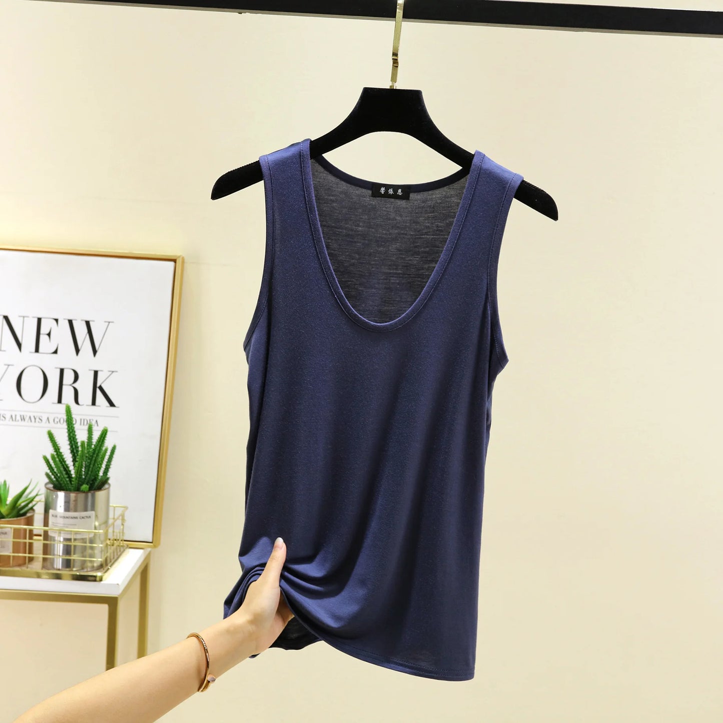 Plus size Women's tank Tops U-Neck Summer Loose Tee