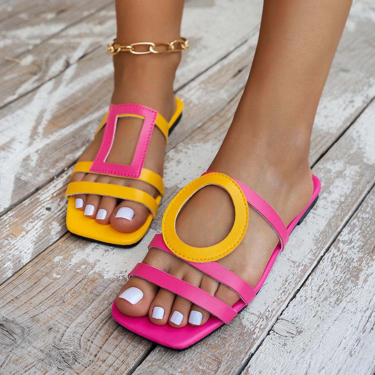 Women Flat Non-slip Casual Fashion Slides.