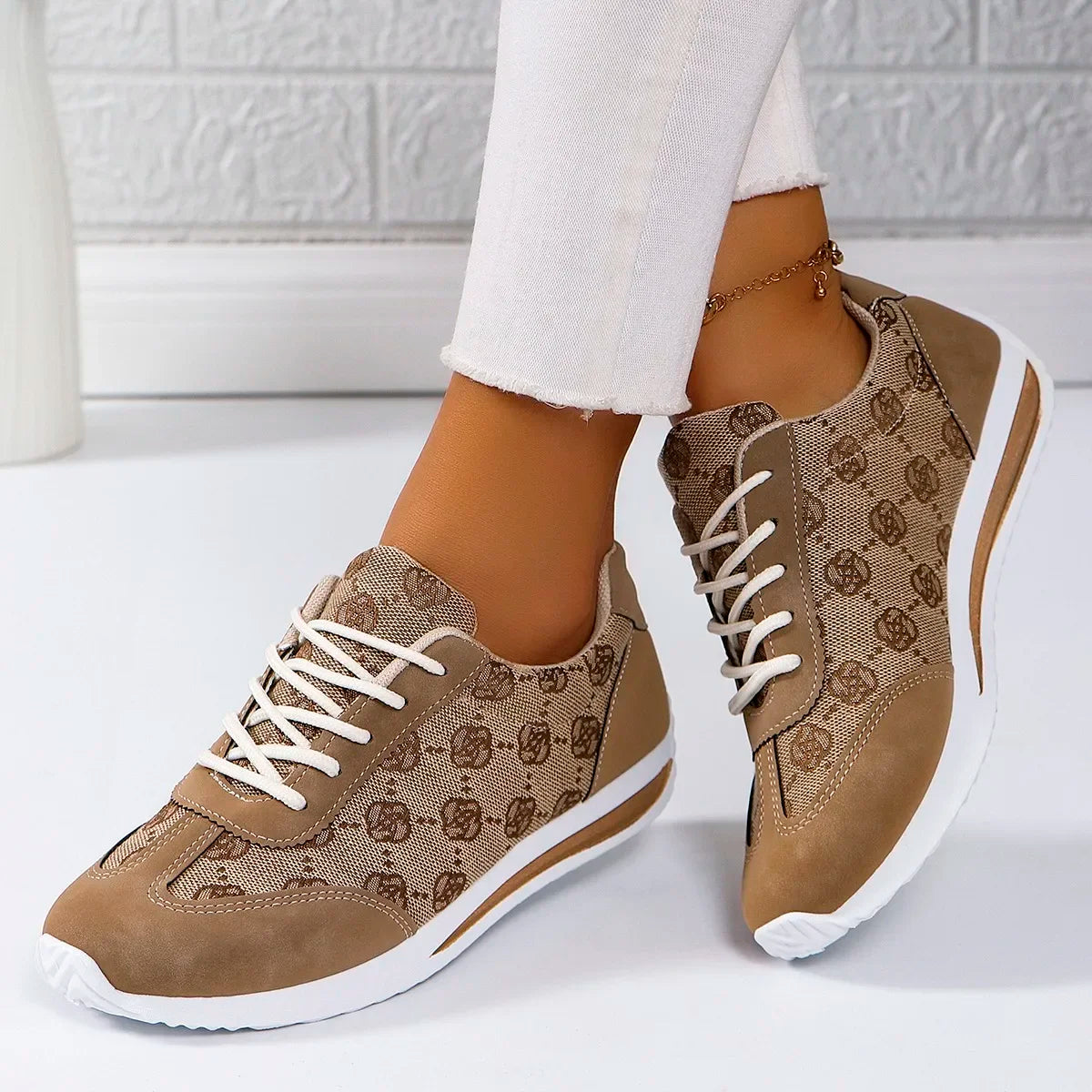 Women Sneakers Spring Autumn Fashion Outdoor Versatile Women Casual Comfortable Lace Up Walking Shoe