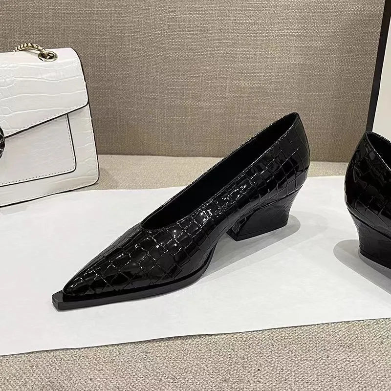 Slope Heel Pointed Toe V Mouth Women's Shoes 4cm Women's Retro Shoes