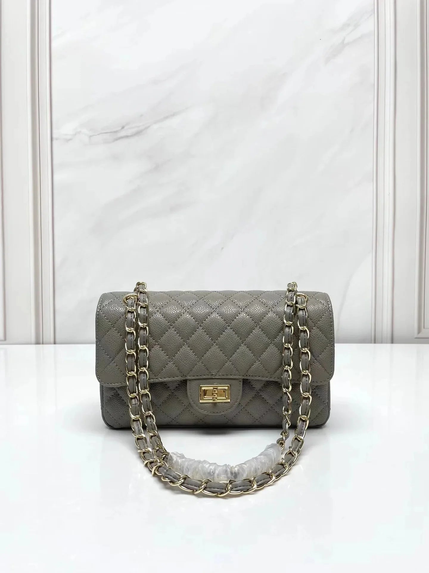 New Vintage Cow Leather Argyle Chain Hand/Cross body Designer Bag 25CM