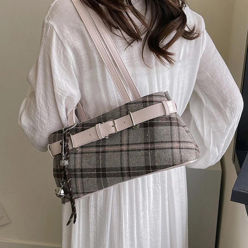 Fashionable Retro PU Leather Checked Shoulder Bag - Large Capacity Handbag