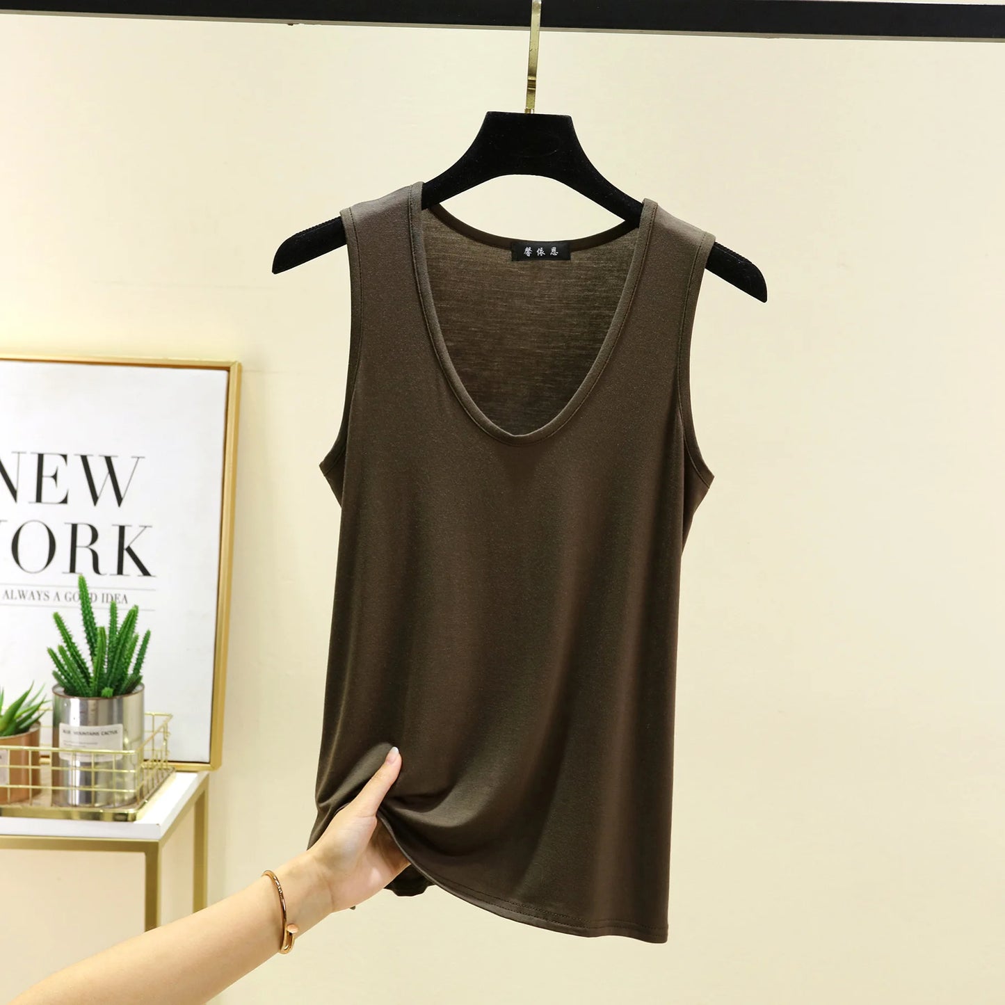 Plus size Women's tank Tops U-Neck Summer Loose Tee