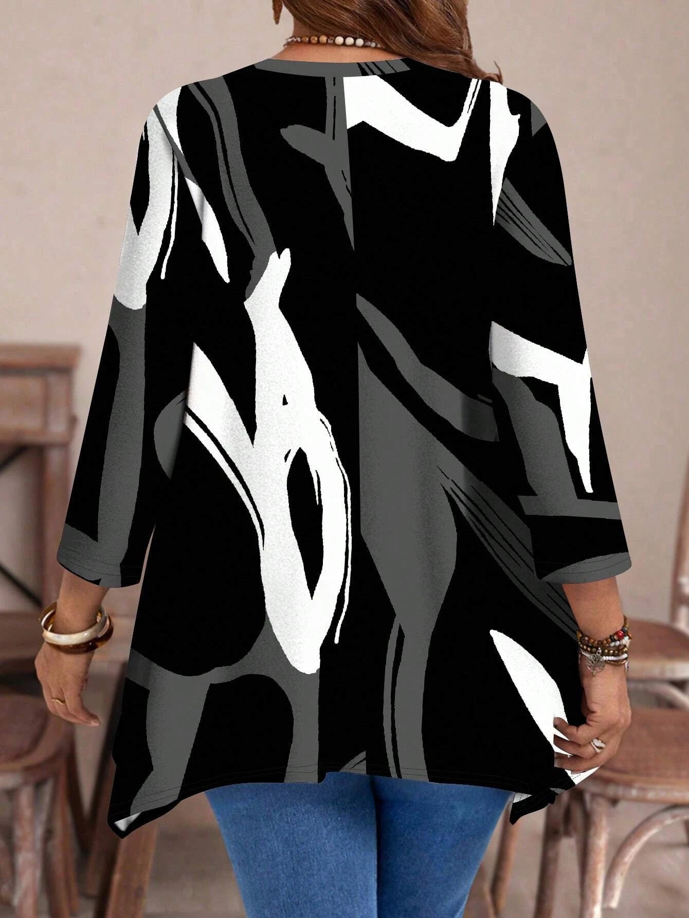 Plus Size Long Sleeve Abstract Print Tunic Top for Women with Asymmetrical Hemline