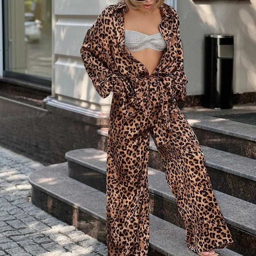Sexy Leopard Print Loose Long Sleeved Casual Set New Fashion Two-piece Set for Women. S-L
