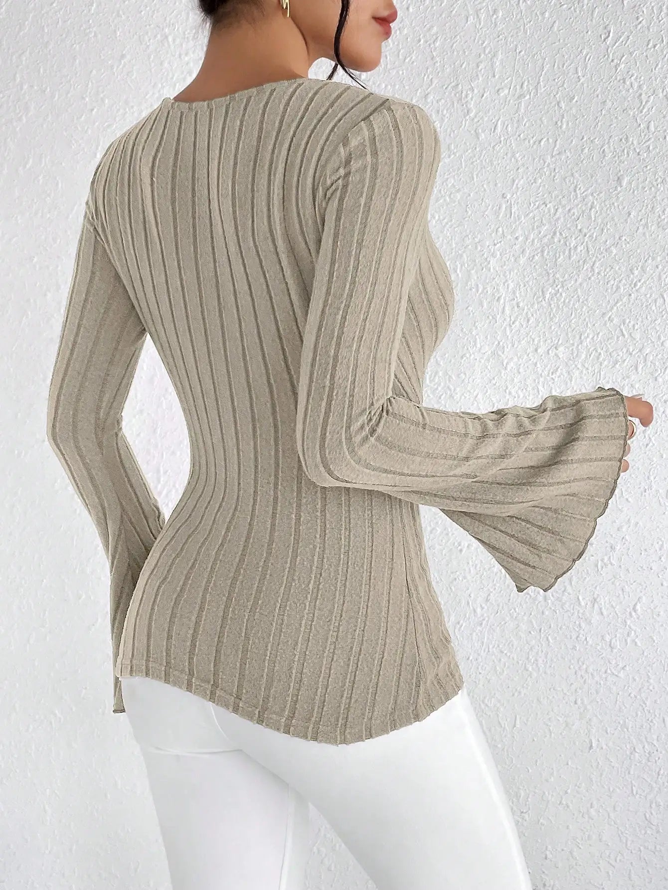Women's Sexy Long-sleeved V-neck Slim Striped Knitted Shirt. XS-L