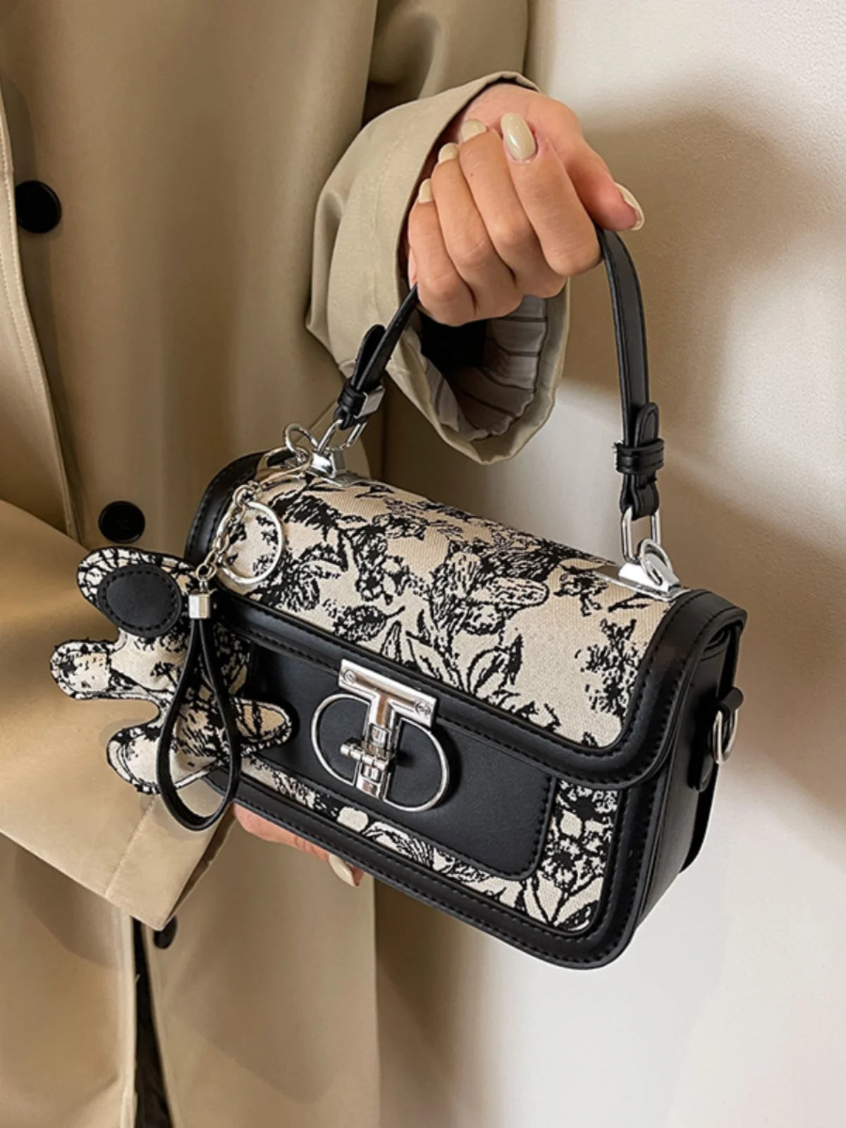 Popular Square Cross-body Bag For Women Luxury Designer Brand Flower Handbag / Tote Bag