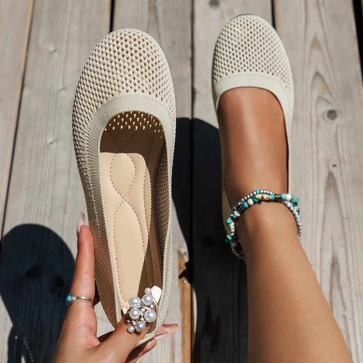 Women Round Toe Flat Solid Colour Knitted Slip Casual Breathable Comfortable Flats.