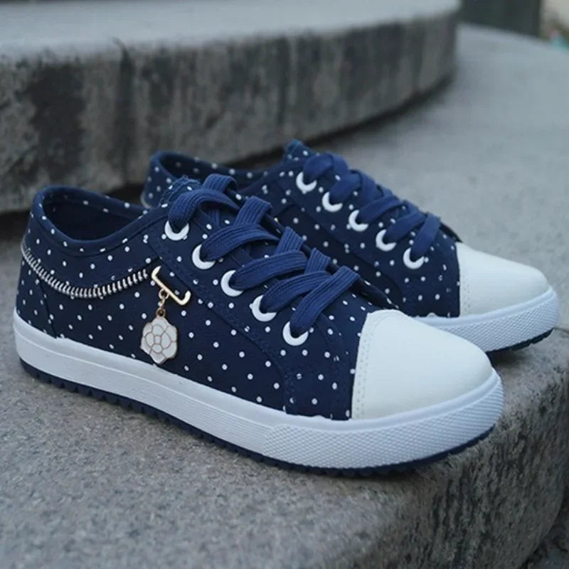 Women's Hollow Denim Mesh Shoe Flat Casual Breathable Shoe . кроссовки женские Scarpe Donna