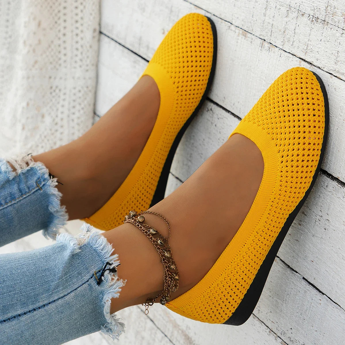 Women Round Toe Flat Solid Colour Knitted Slip Casual Breathable Comfortable Flats.