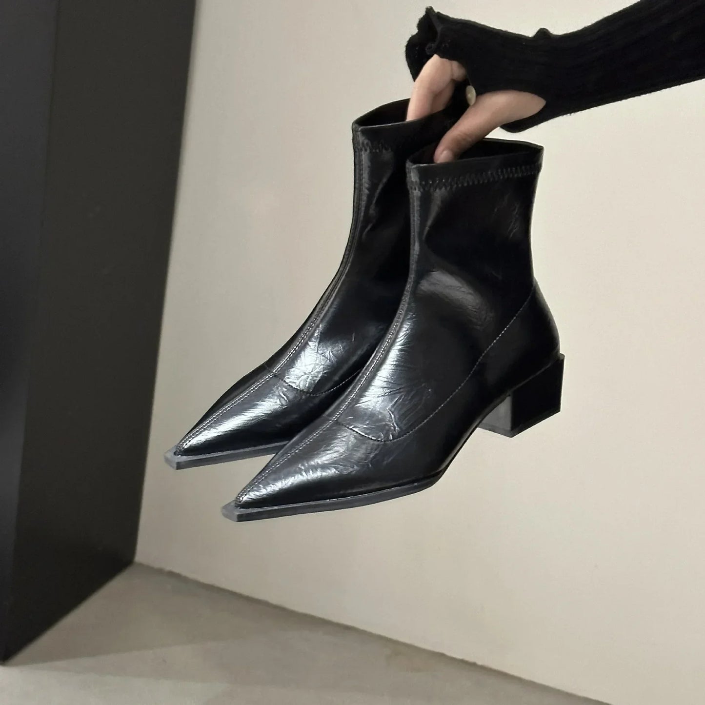 Autumn Women Ankle Boot Pointed Toe Square Low Heel Casual Footwear.