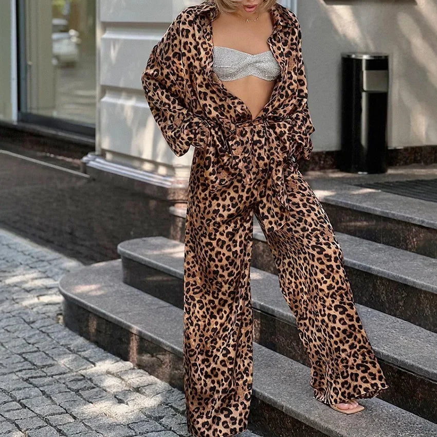 Sexy Leopard Print Loose Long Sleeved Casual Set New Fashion Two-piece Set for Women. S-L