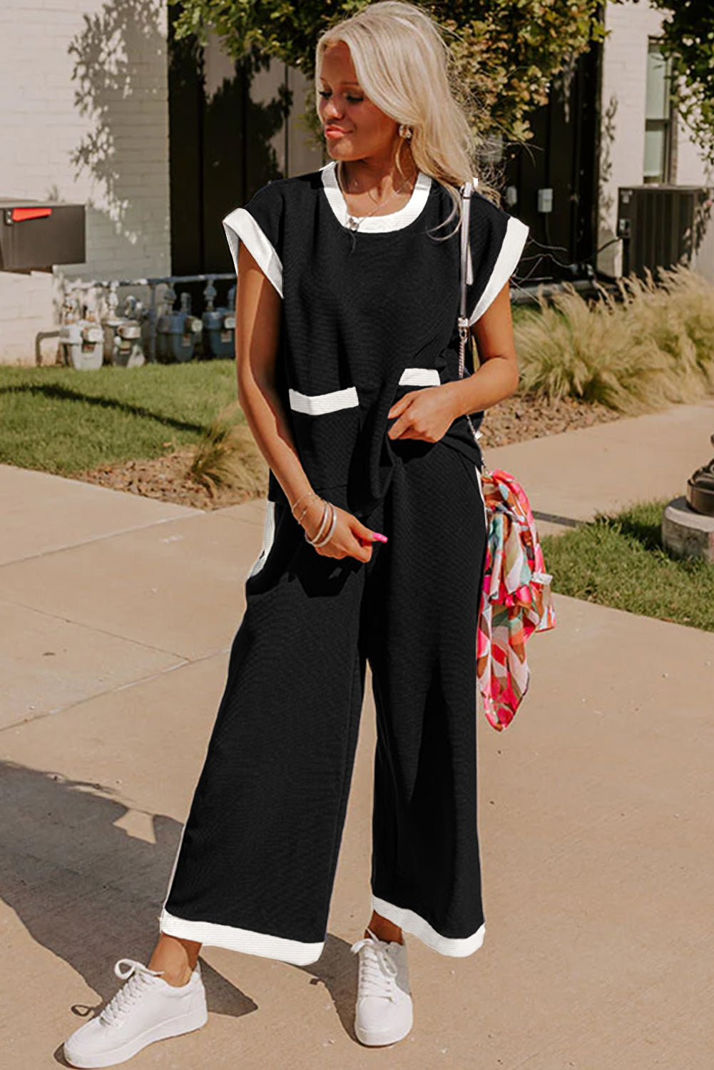 Navy Blue & Black Color Block Pocketed Cap Sleeve Tee Wide Leg Pants Set