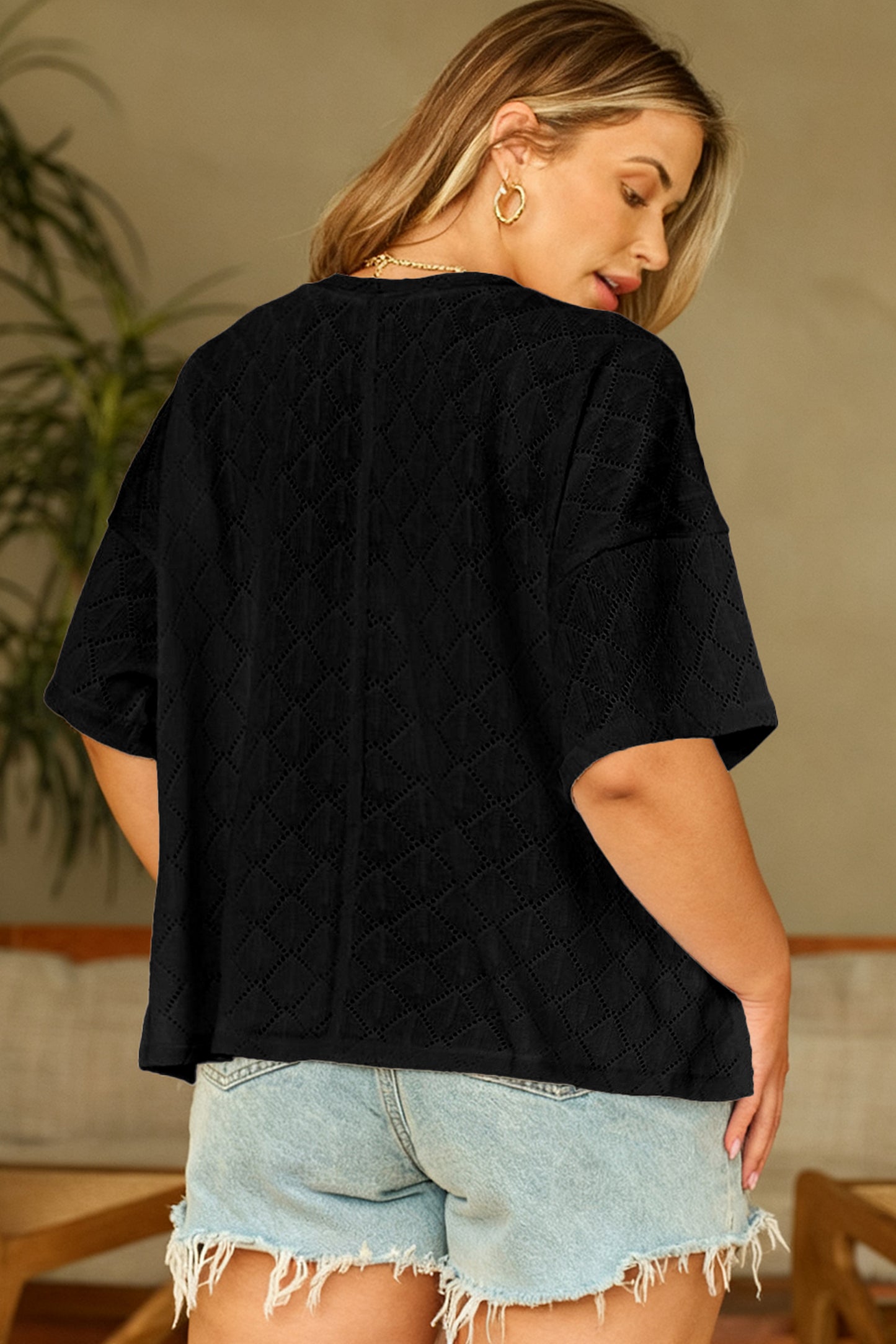 Lightweight Knit V-Neck Short Sleeve Top – Plus Size Black Light Pink Beige Blue L–4X