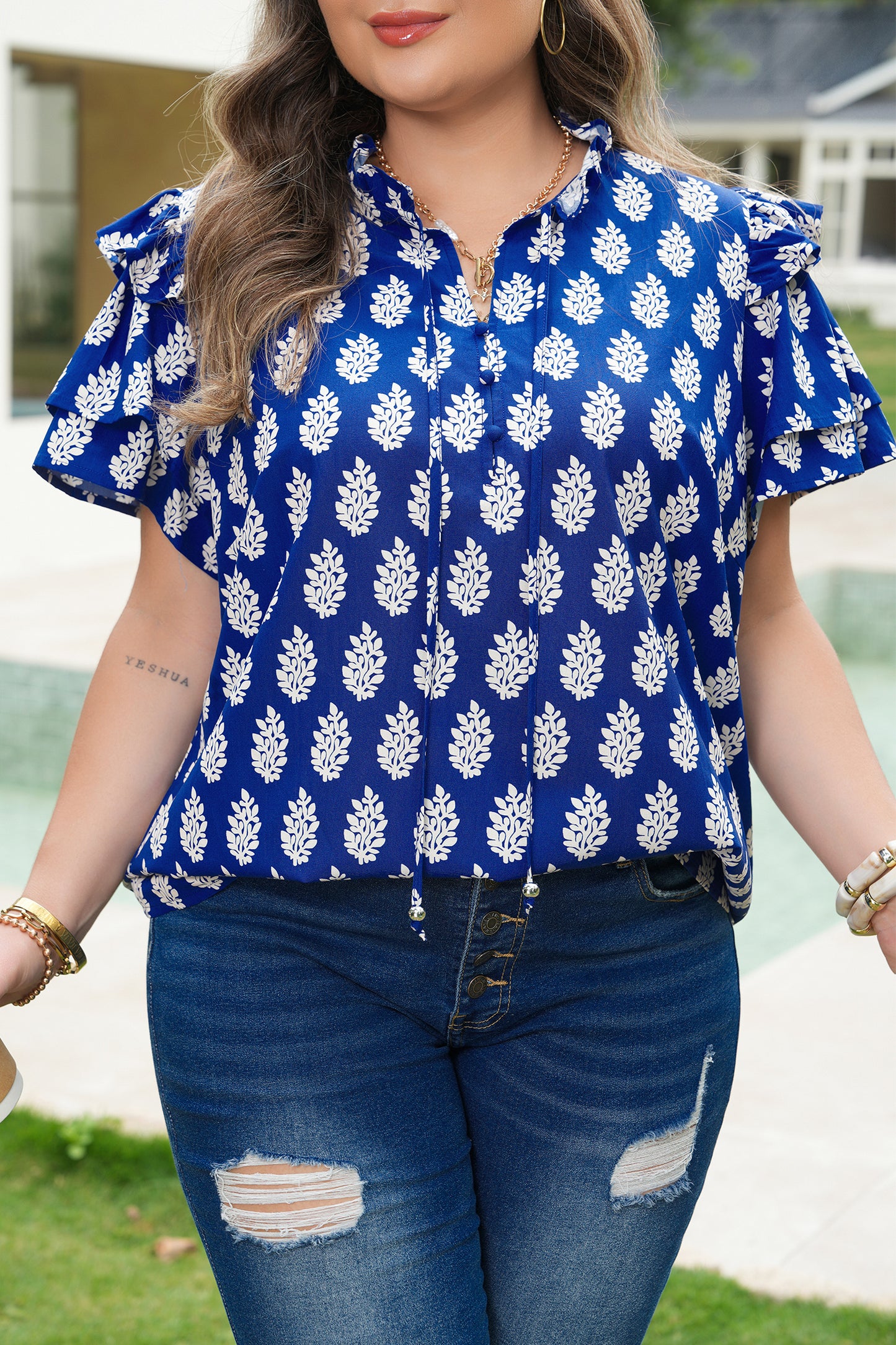 Women's Plus Size Blue Floral Ruffle Blouse 1X–4X