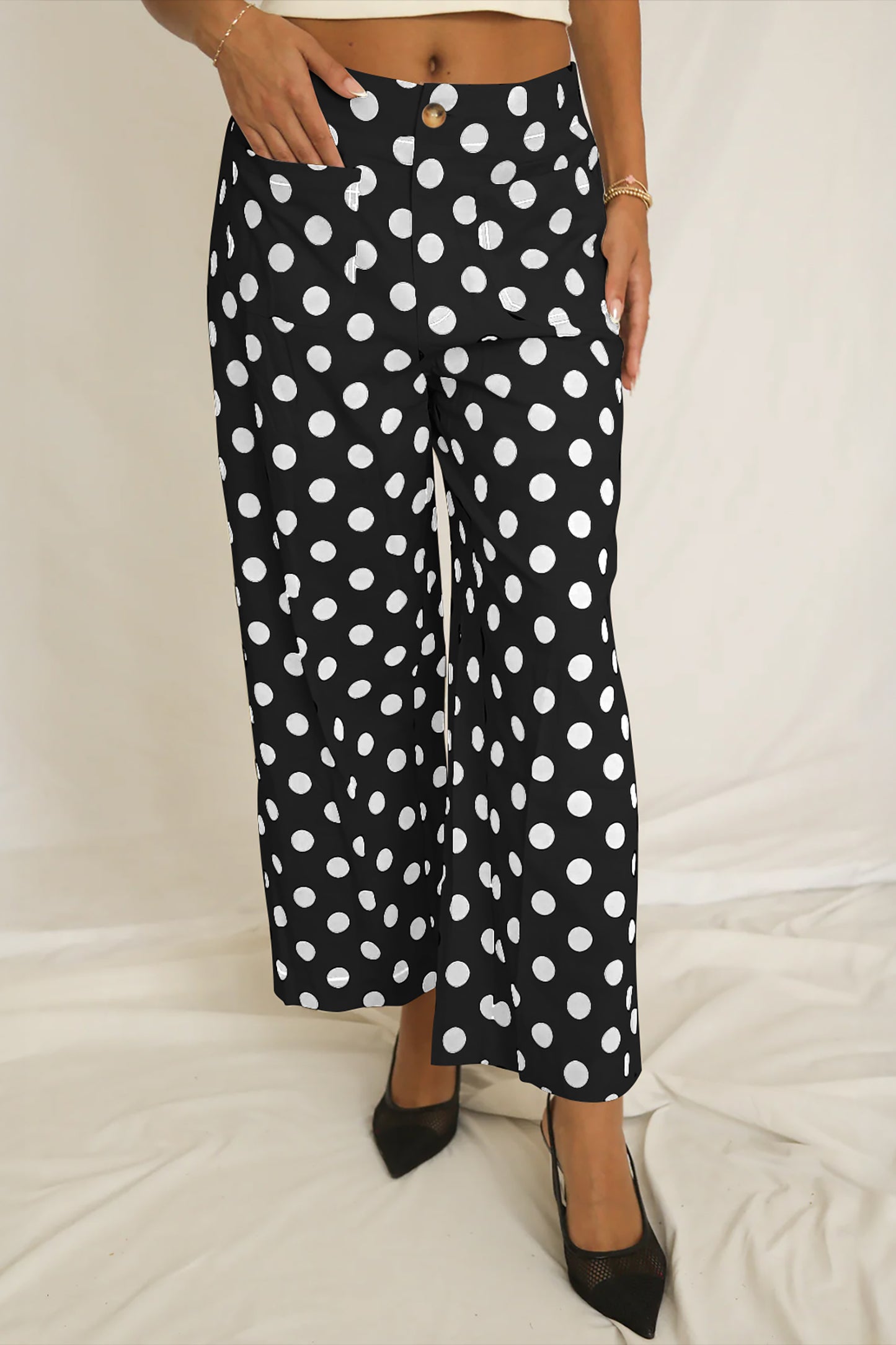 Polka Dot Print Cropped Straight-Leg Pants with Patched Pockets | Black & White