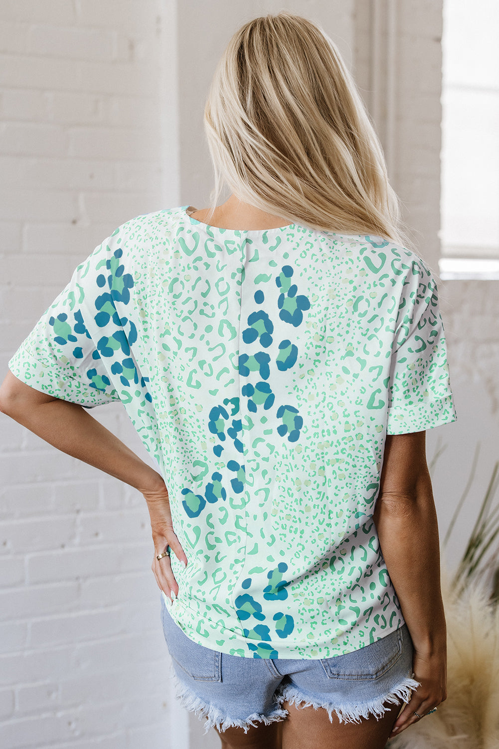 Green Mixed Leopard Print V-Neck Short Sleeve Blouse – Women's Bold Summer Top (S–XL)