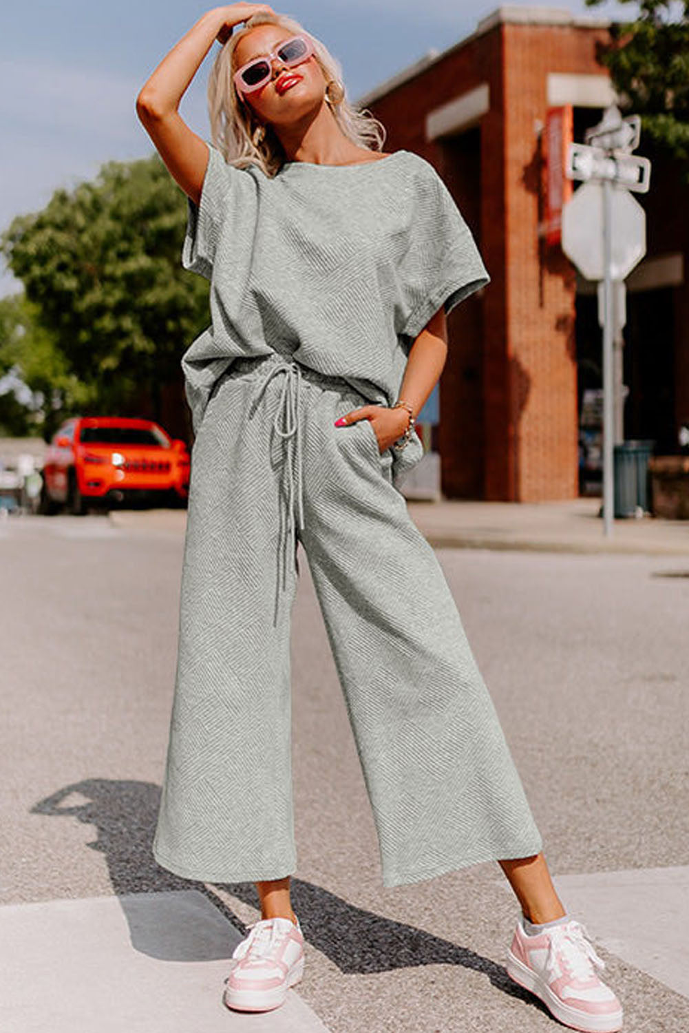 Loose Fit Textured Tee & Drawstring Pants Set Women S–2XL