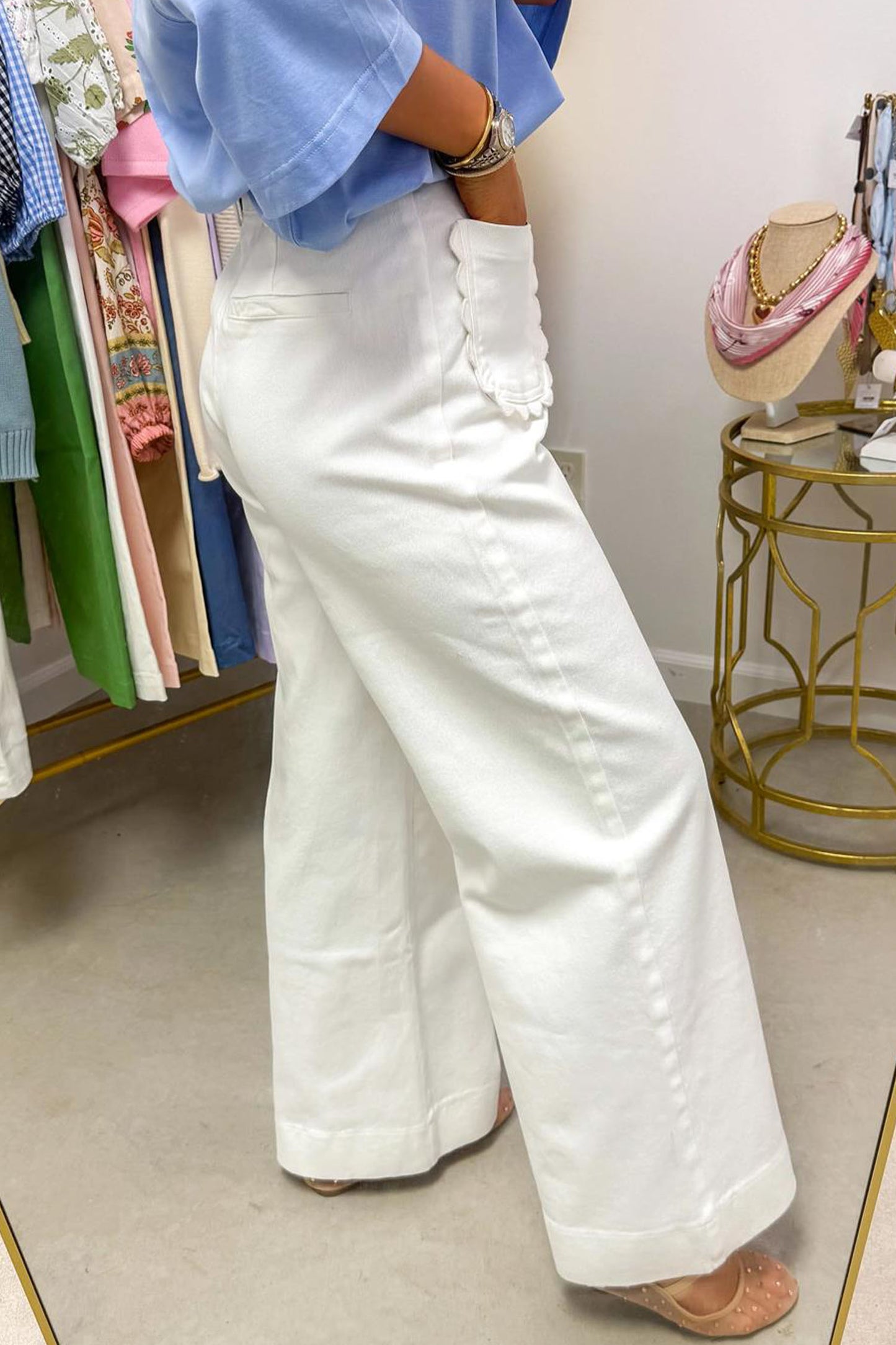 Womens Relaxed Fit Jeans with Pockets Size 4–16