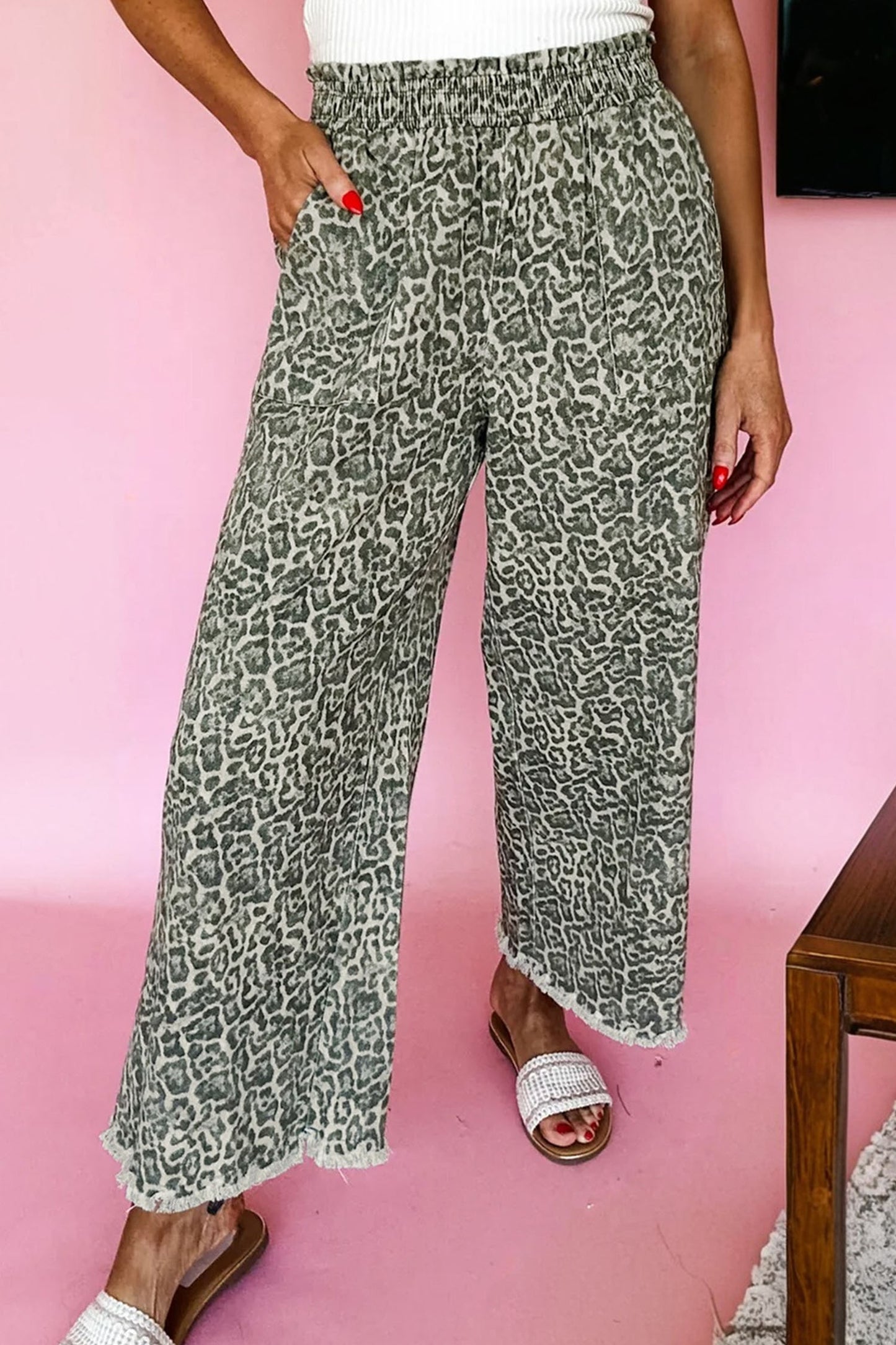 Leopard Print Elastic Waist Loose Pull-On Jeans in Brown