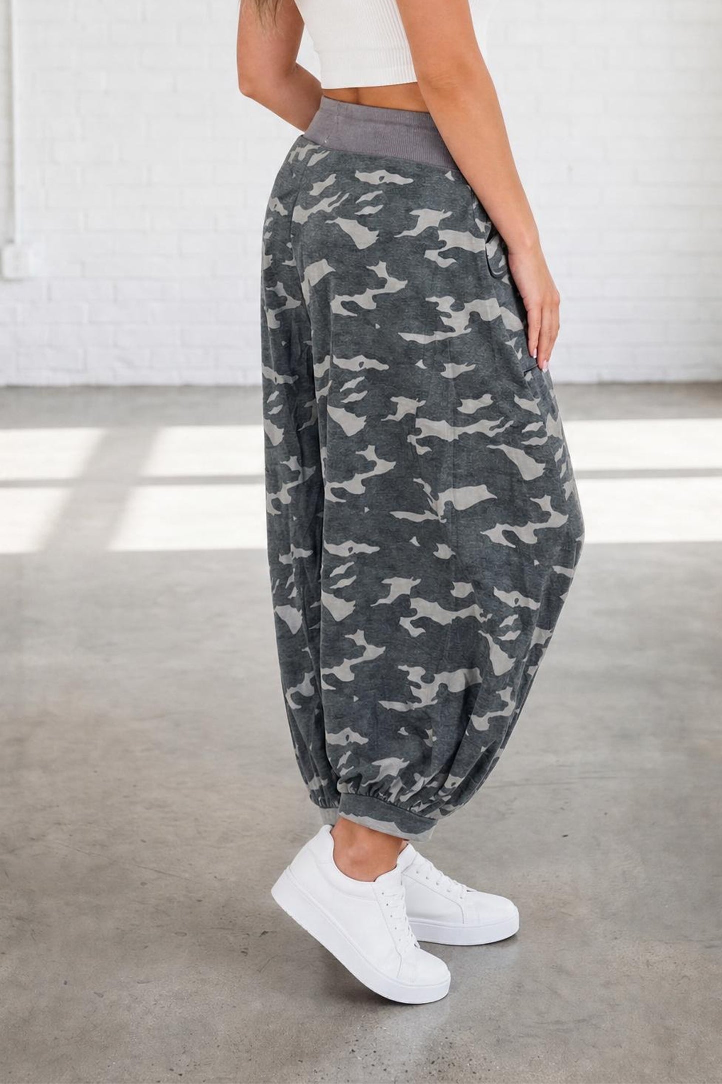 Womens Printed Cargo Barrel Pants S–XL