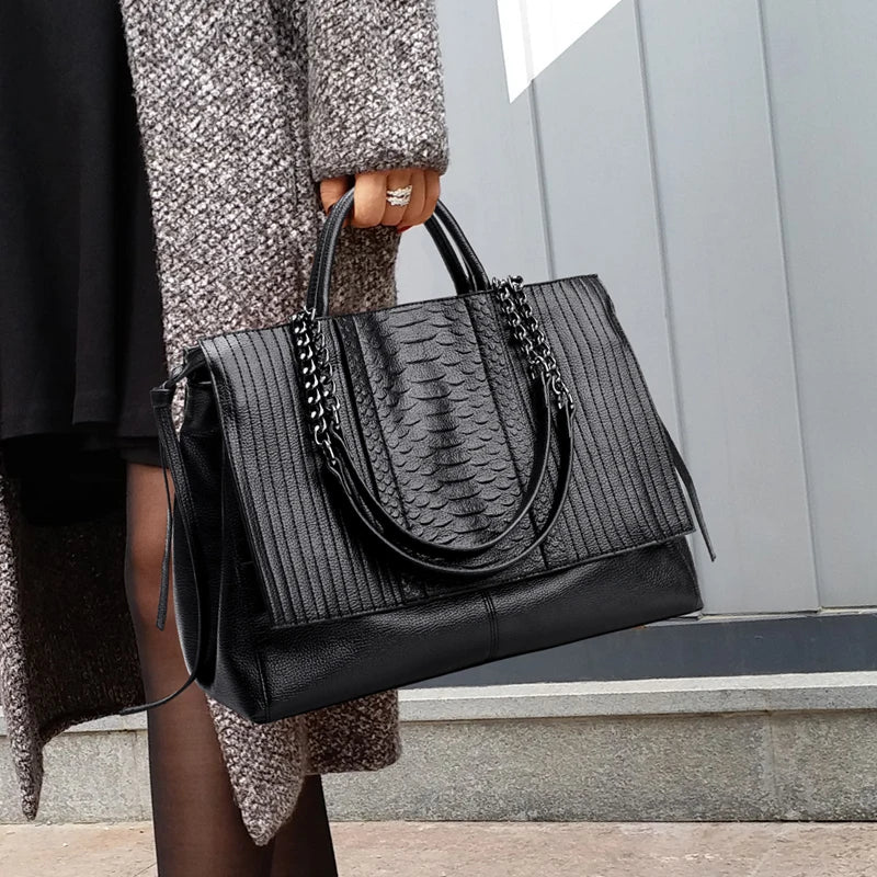 Women luxury Simple crocodile leather, shoulder bag