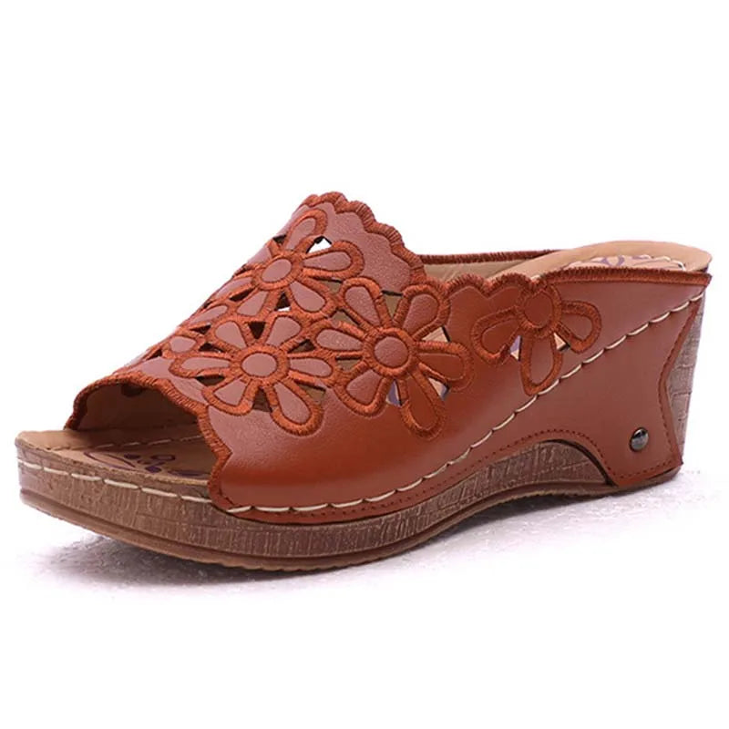Women Sandals Summer Outdoor Walking Shoes Slip On Wedge Retro Sandal.  36-43