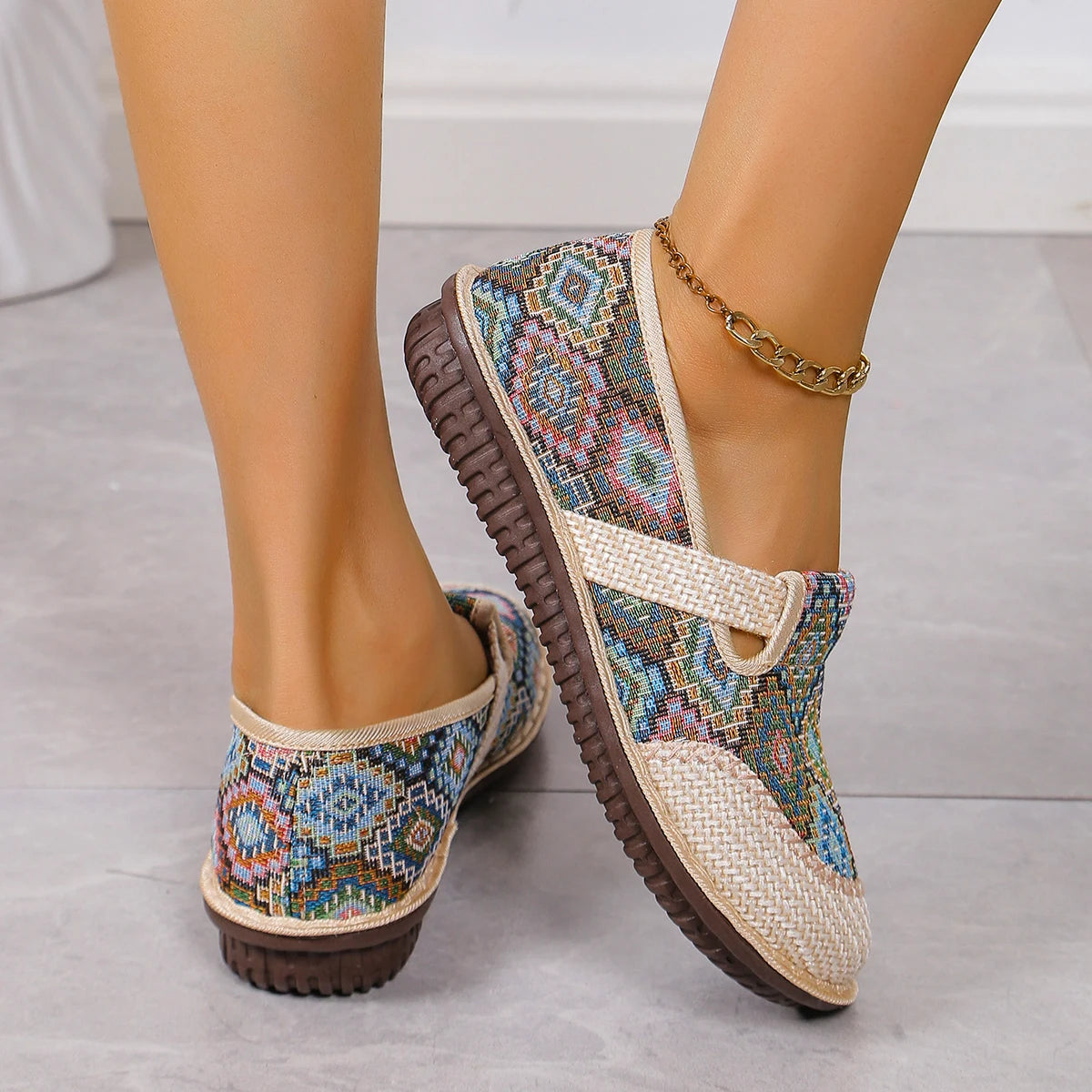 High Quality Women's Geometric Print , Soft Sole Lightweight Slip On Casual Shoe