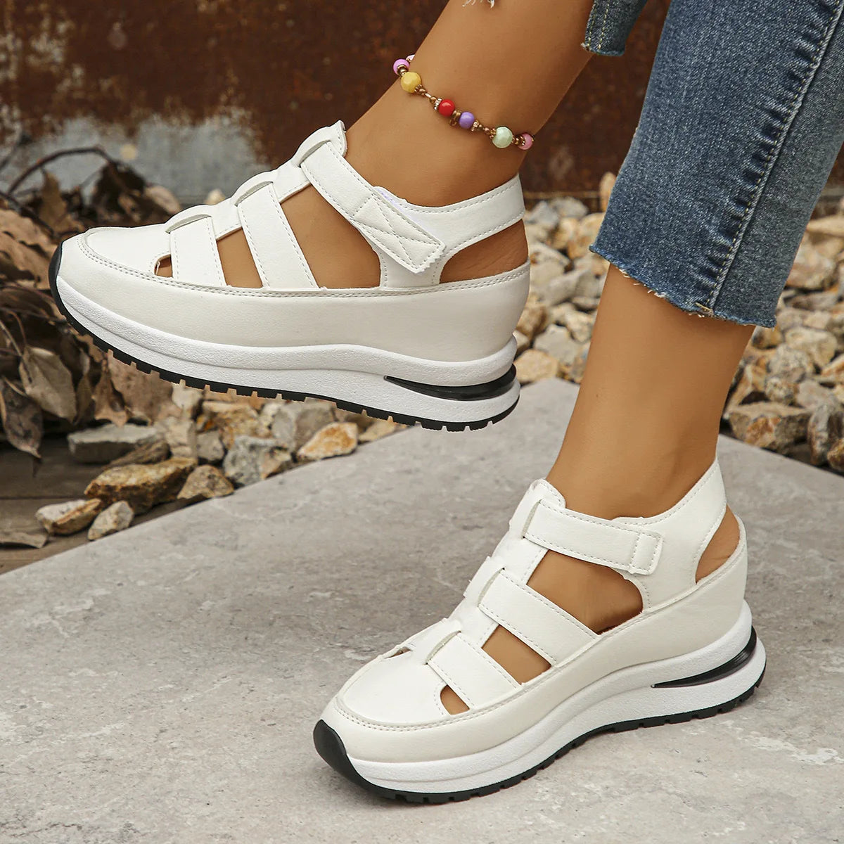 Women's Comfortable 2025 Hot Sale Closed Toe Rome Casual Sandals Women Hollow Platform Wedges .
