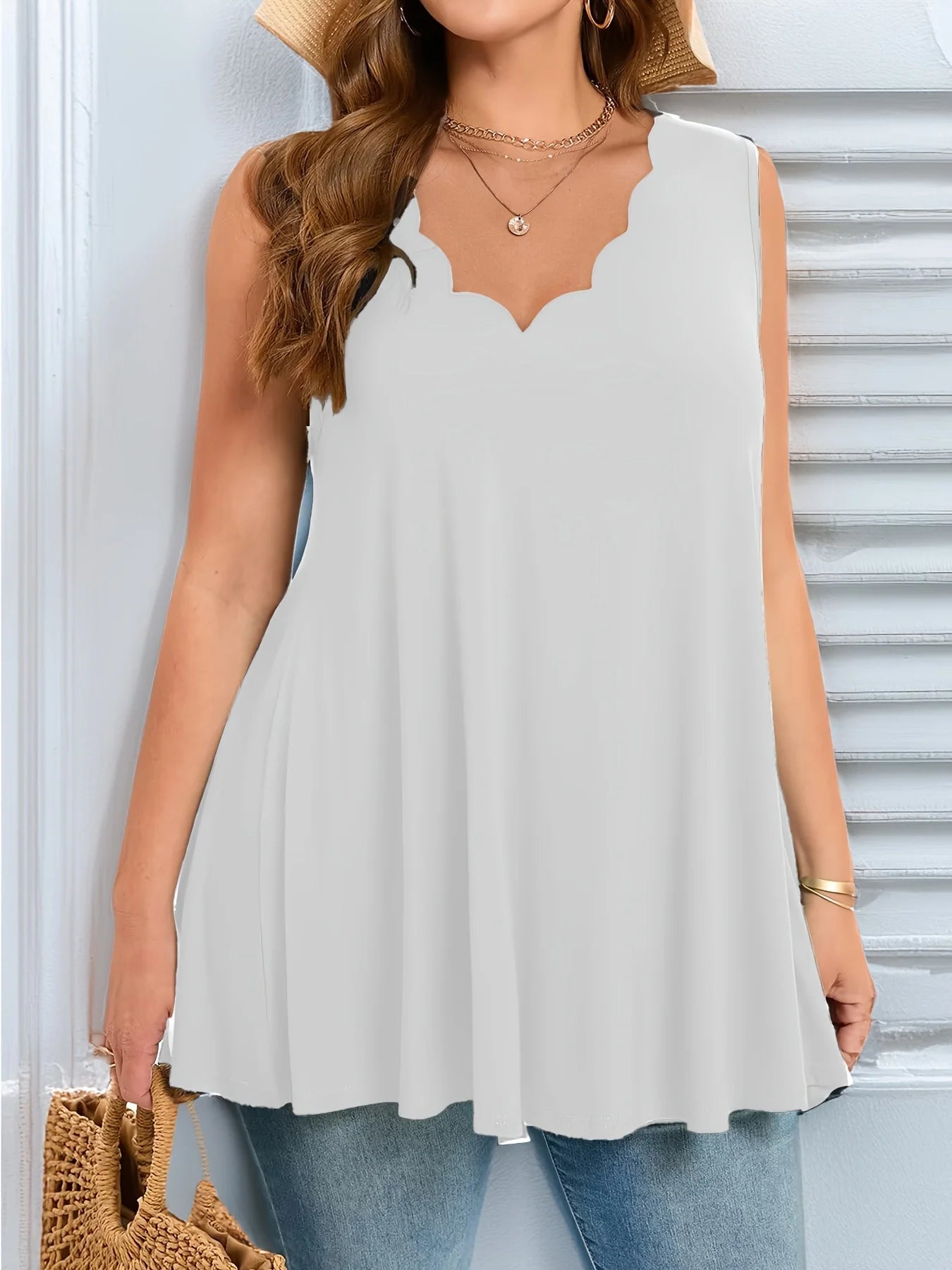 Plus Size Sleeveless Scalloped Hem Tunic Top for Women Casual Loose Fit Summer Blouse Lightweight and Breathable
