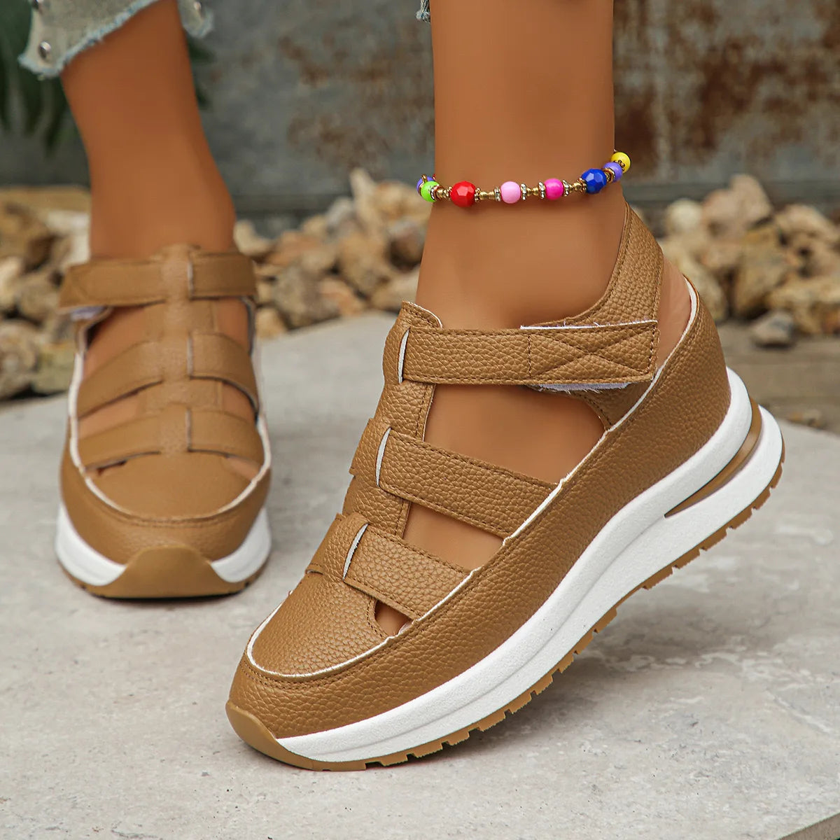 Women's Comfortable 2025 Hot Sale Closed Toe Rome Casual Sandals Women Hollow Platform Wedges .