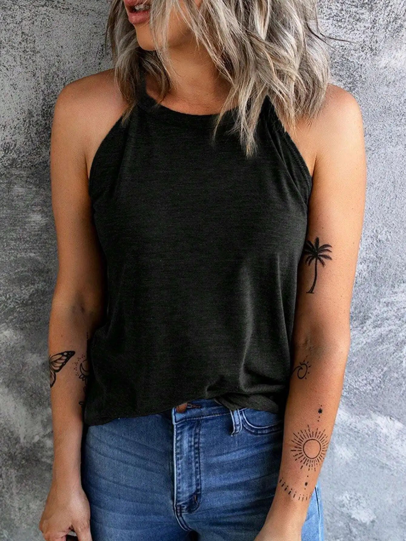 Women's Summer Sleeveless Halter Tee Shirts Crew Neck Workout Tank Tops Casual Plain Shirts.   S-2X