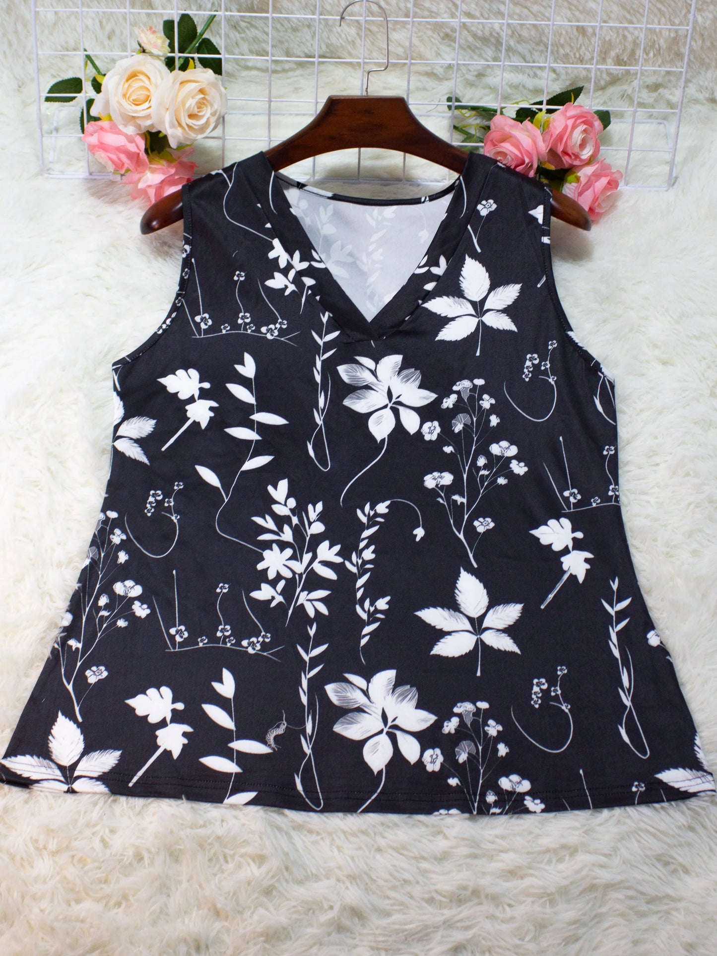 Women's Floral Print V-Neck Comfort Fit Plus Size Tank Top - Elegant Summer Fashion.  1x-5x