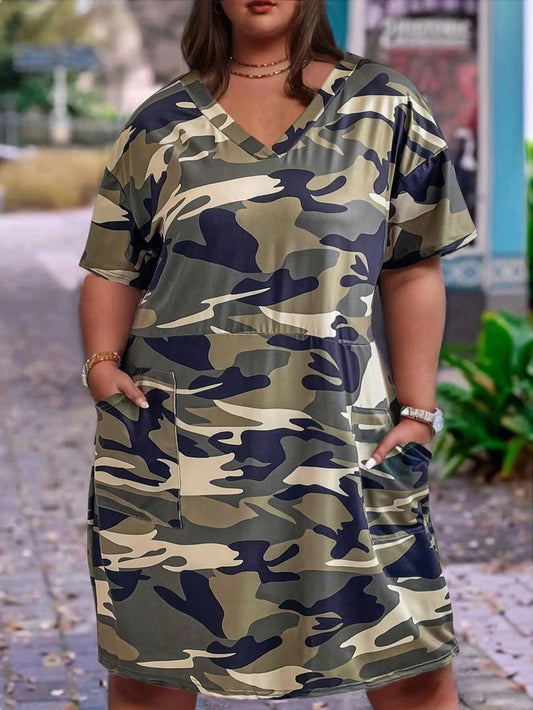 Plus size V-neck camouflage print pocket Loose fit short-sleeved dress