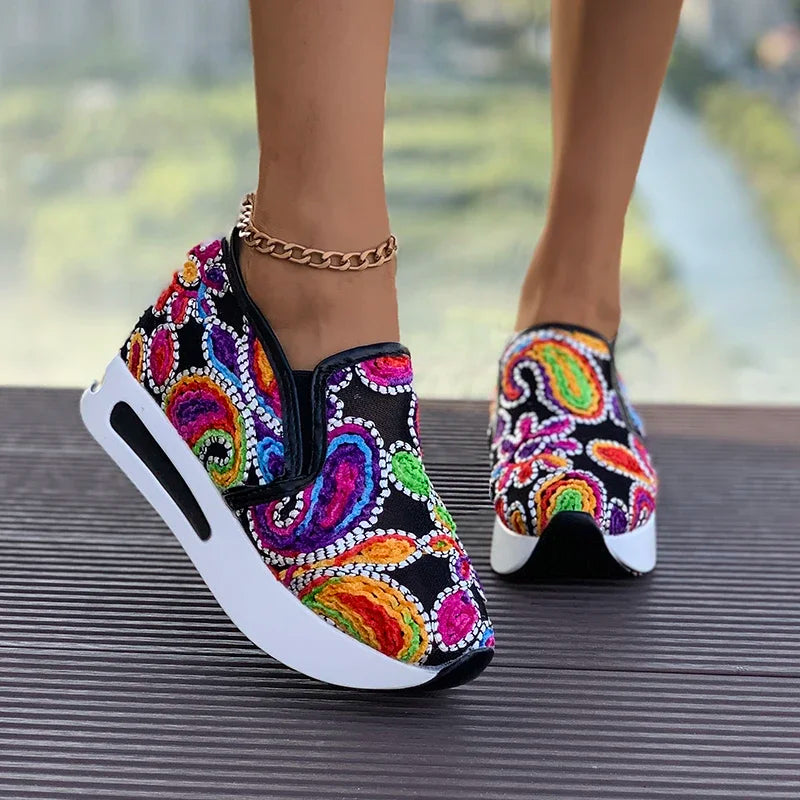 Women Sneakers Spring Autumn Slip on Casual Shoes for Women Embroidery Thick Platform Sneakers Women Breathable Mesh Loafers