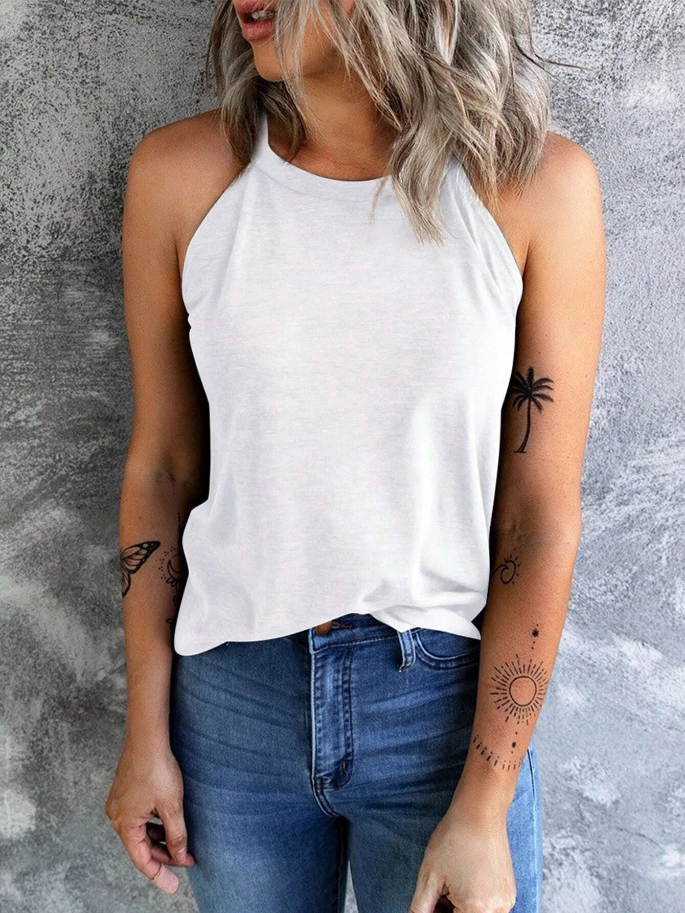Women's Summer Sleeveless Halter Tee Shirts Crew Neck Workout Tank Tops Casual Plain Shirts.   S-2X