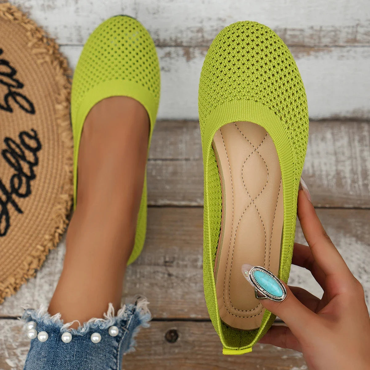 Women Round Toe Flat Solid Colour Knitted Slip Casual Breathable Comfortable Flats.