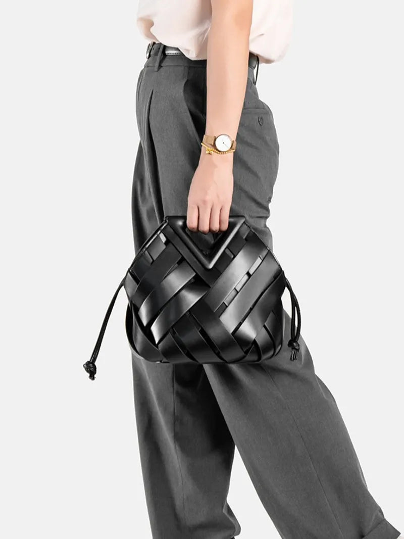 New Design Luxury Fashion Woven Genuine Leather Handbag French Portable Retro Trend Shoulder Bag