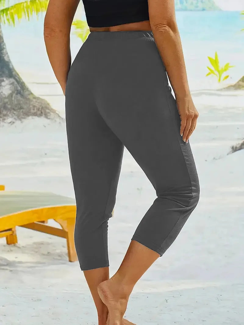 Plus size women's cropped leggings, tight ,sporty fit comfortable medium stretch