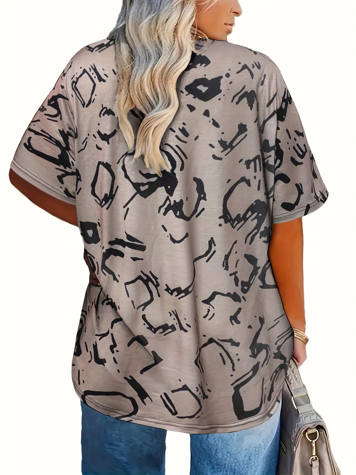 Plus Size Short Sleeve V Neck Allover Print, Casual Top