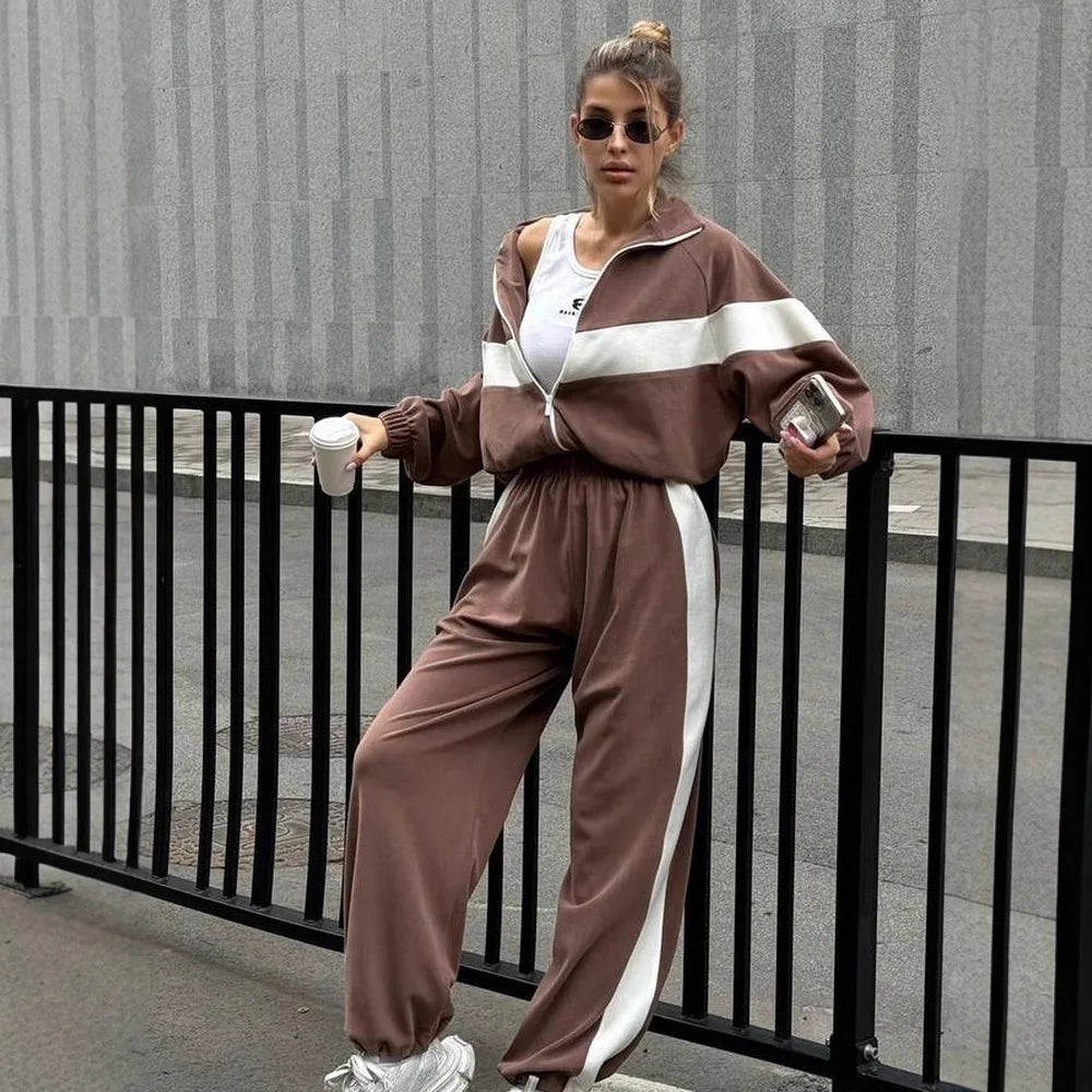 Women Autumn and Winter New Hoodie+pants Two-piece Set Fashionable Casual Sports Set .   S-XL