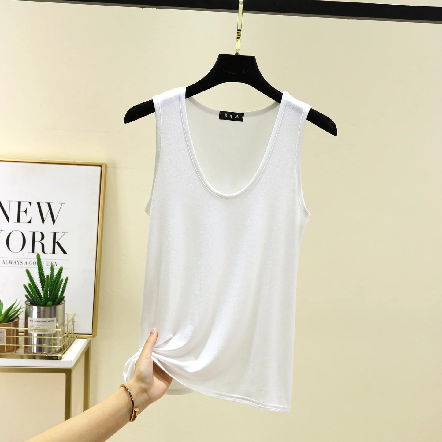 Plus size Women's tank Tops U-Neck Summer Loose Tee