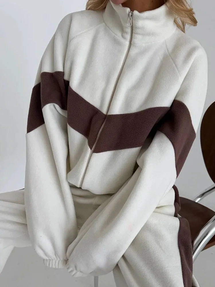 Women Autumn and Winter New Hoodie+pants Two-piece Set Fashionable Casual Sports Set .   S-XL
