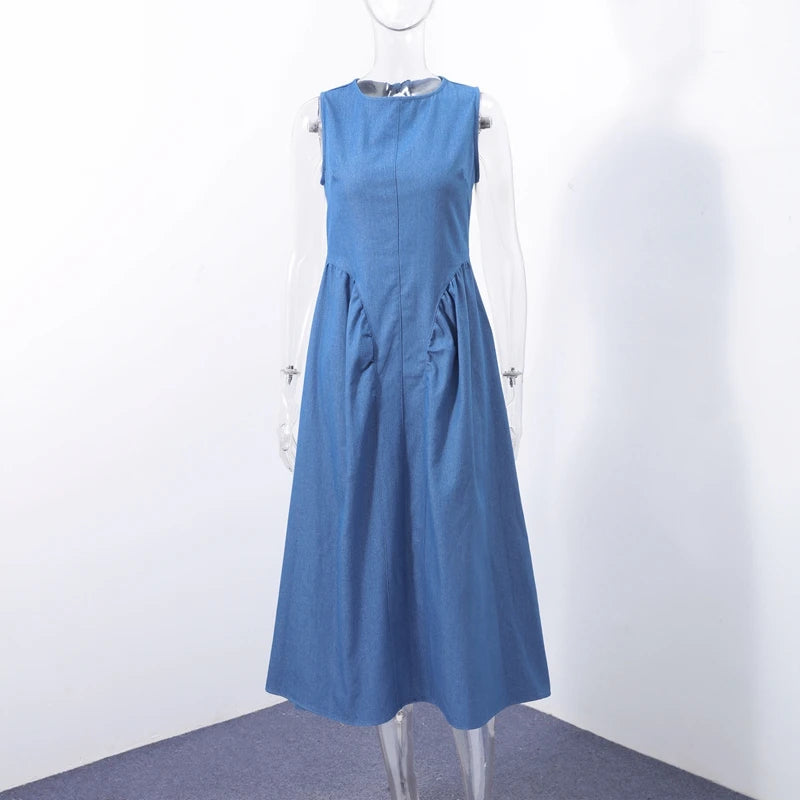 Trendy Women's Summer Denim Dress Backless Sleevess Long O-Neck Vintage Washed Blue Casual Daily Wear.  S-XL