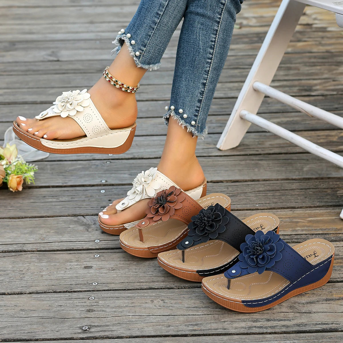 Platform Women 2025 Summer Clip Toe Wedge Sandal Light  Weight Thick Bottom.