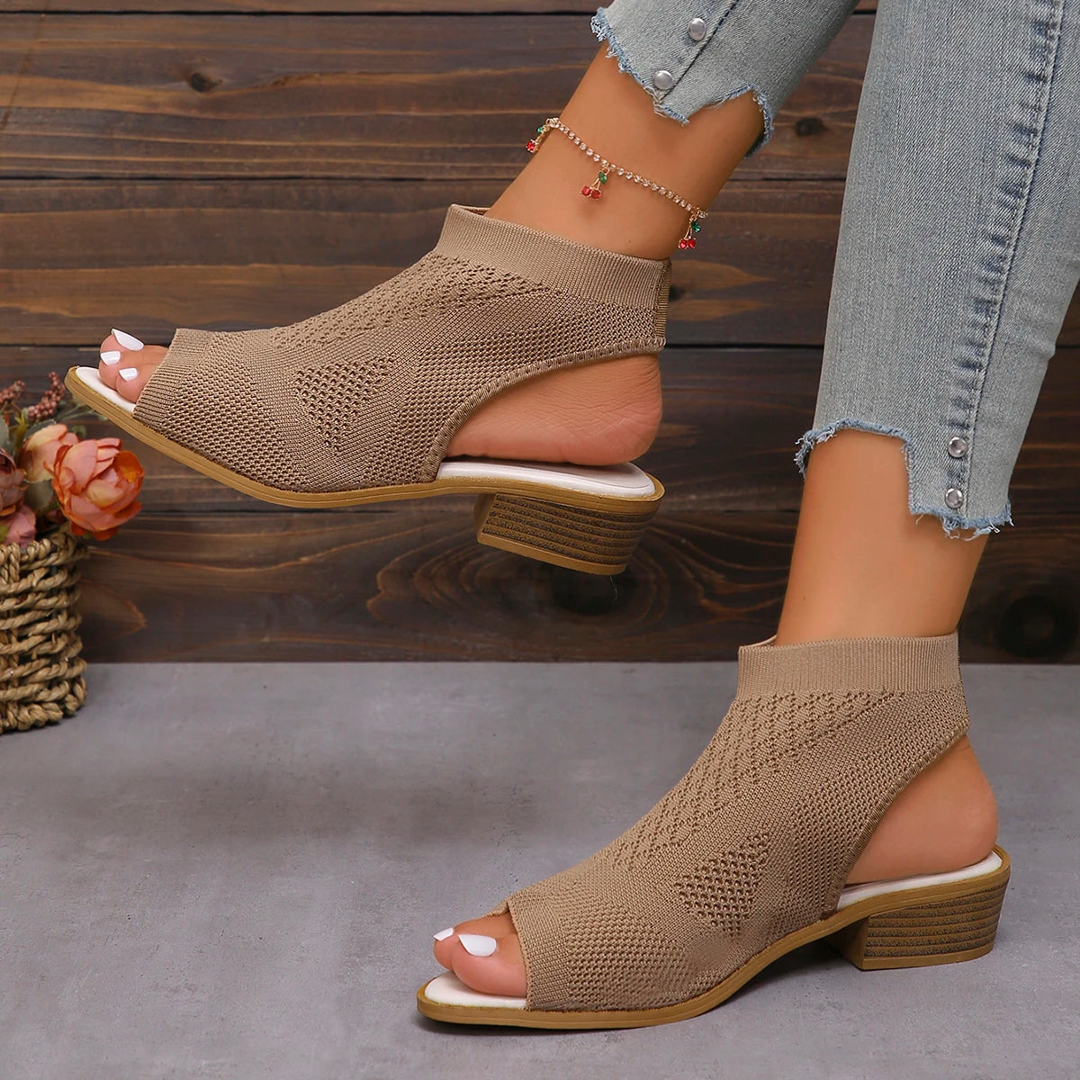 Women Sandals New Summer Fashion Casual Comfortable Sandals Open Toe Lightweight Outdoor Sandals